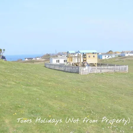 E44 Chyandrea, Riviere Towans Holiday home