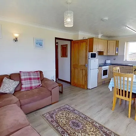 E44 Chyandrea, Riviere Towans Holiday home *